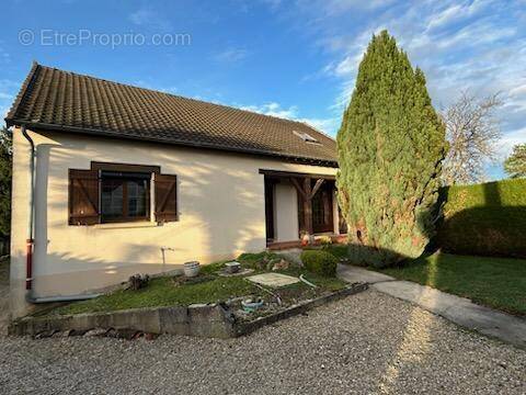 Maison à IGNY-COMBLIZY