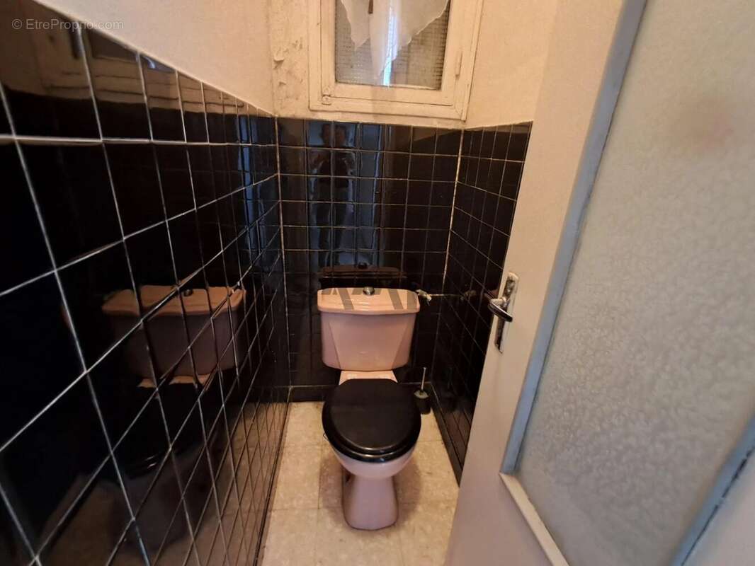 À vendre à Saint-Hippolyte-Du-Fort : maison de village avec - photo 14