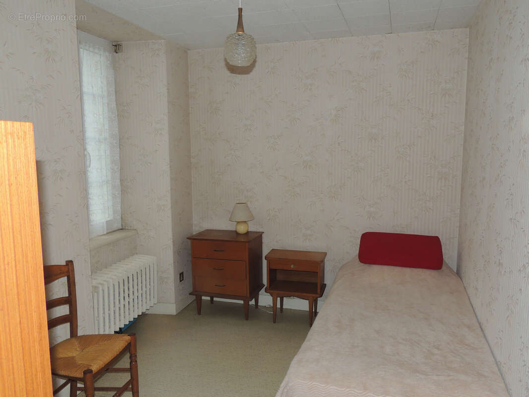 Maison à SAINT-MARTIN-DES-NOYERS