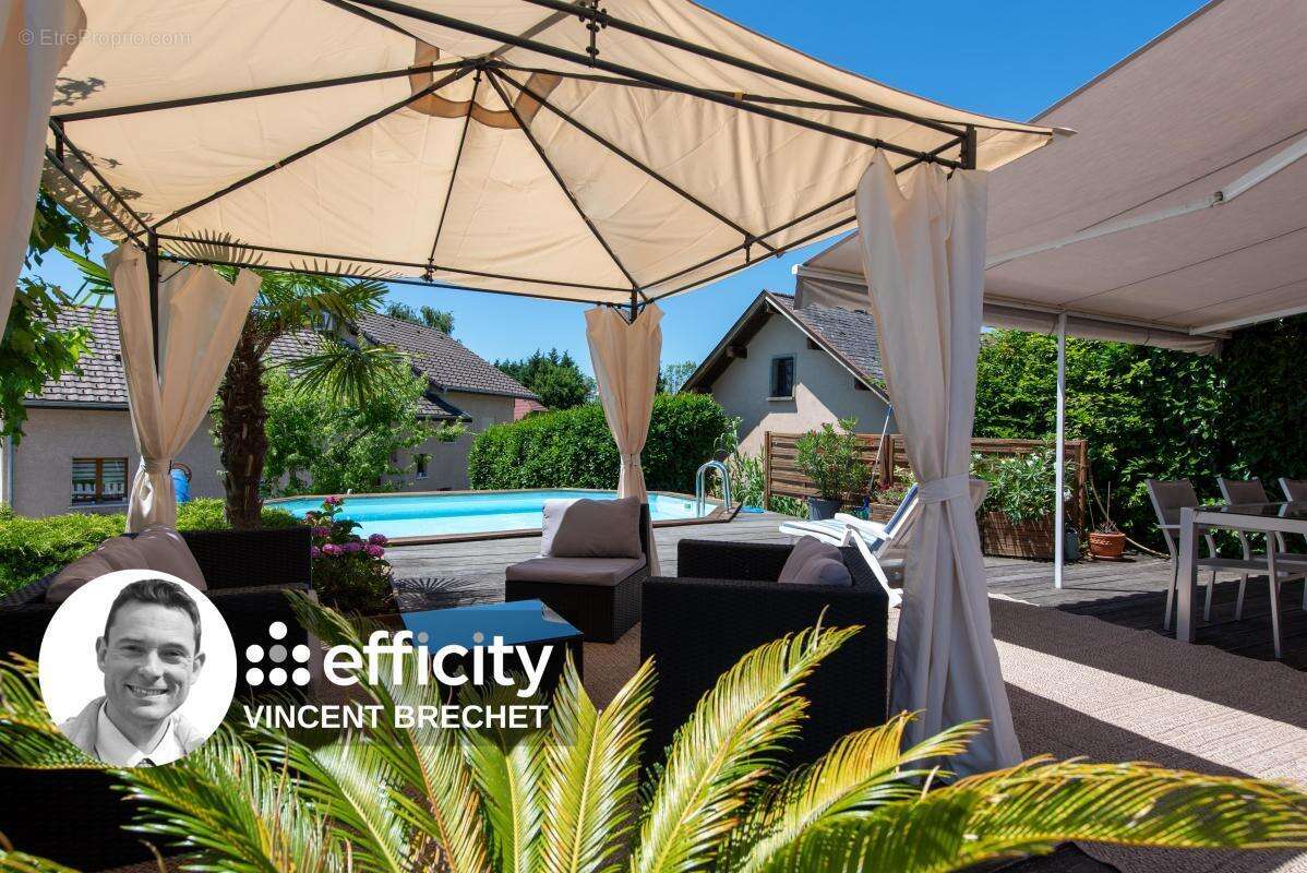 Maison à CRUSEILLES