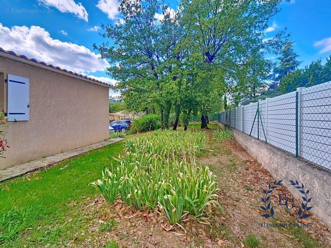 Maison à NANS-LES-PINS