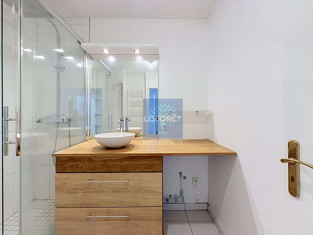 Cergy (95) - appartement trois pieces avec une belle terrasse + parking - photo 6