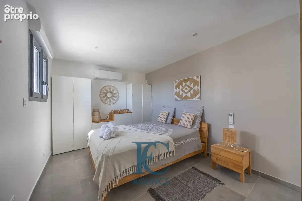 Maison contemporaine de plain-pied de 141 m2 avec T2 indépendant vue mer - photo 3