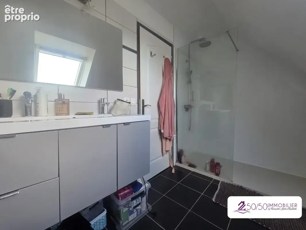Maison 90 m² à Trezilide  - photo 7