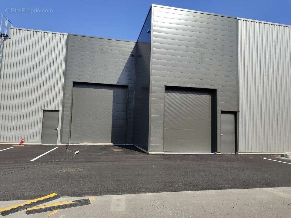 Autre à BOURGOIN-JALLIEU