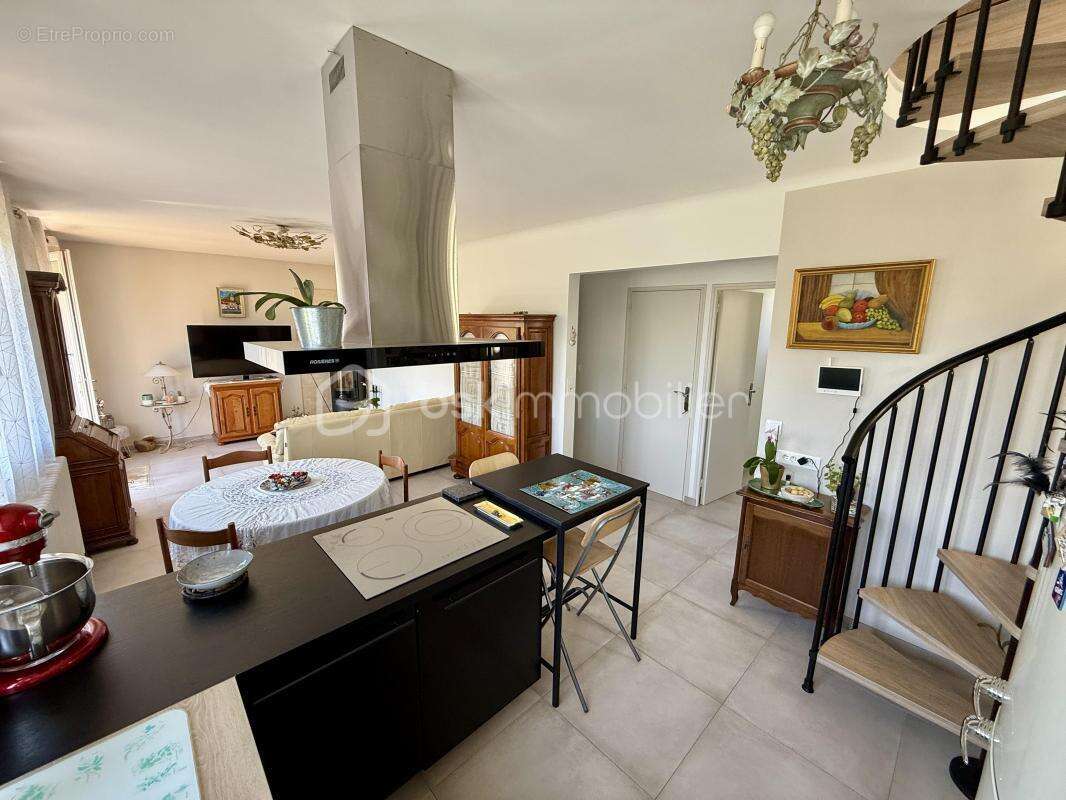 Maison à SOISY-SUR-SEINE