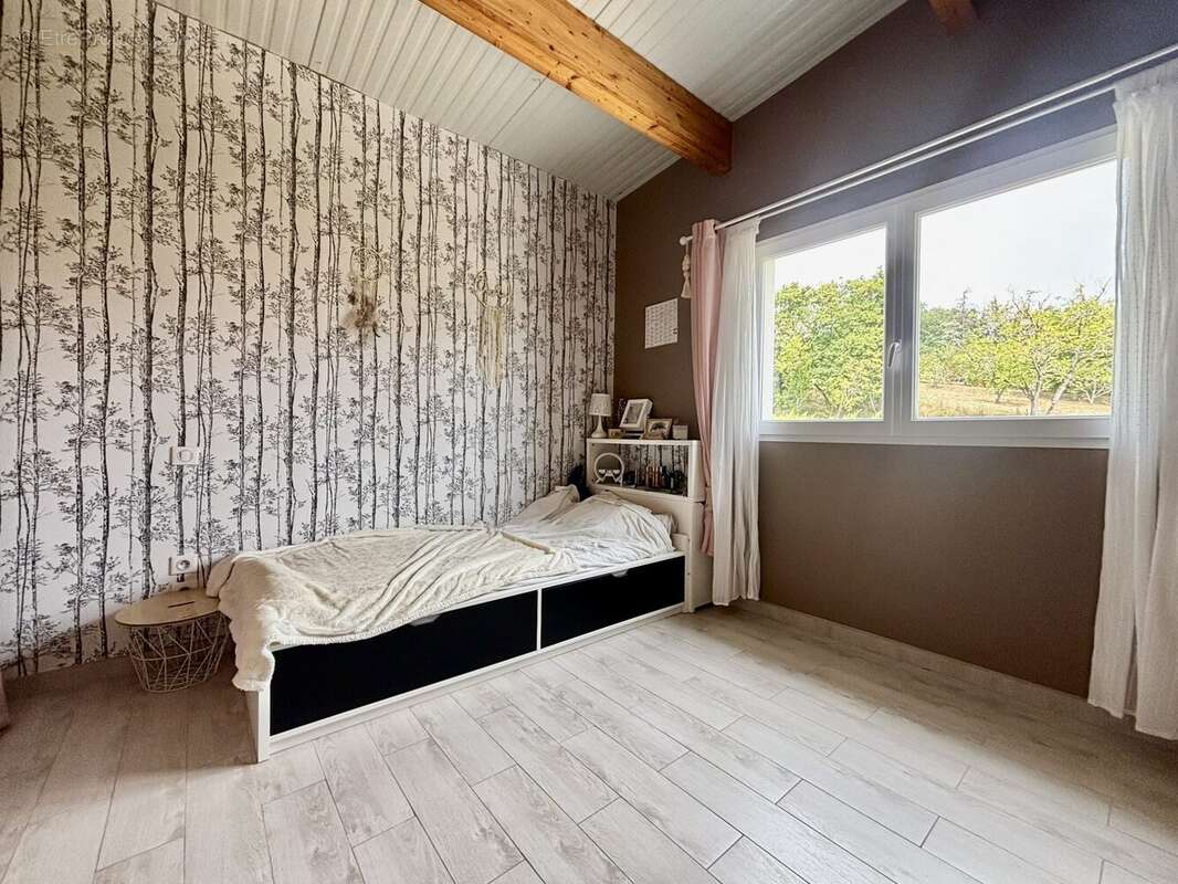 Maison à LA CROIX-BLANCHE