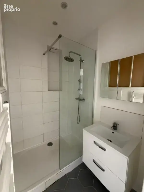 Appartement de 3 pièces de 50m2 au 5e étage Quartier Pelleport/St-Fargeau - photo 15