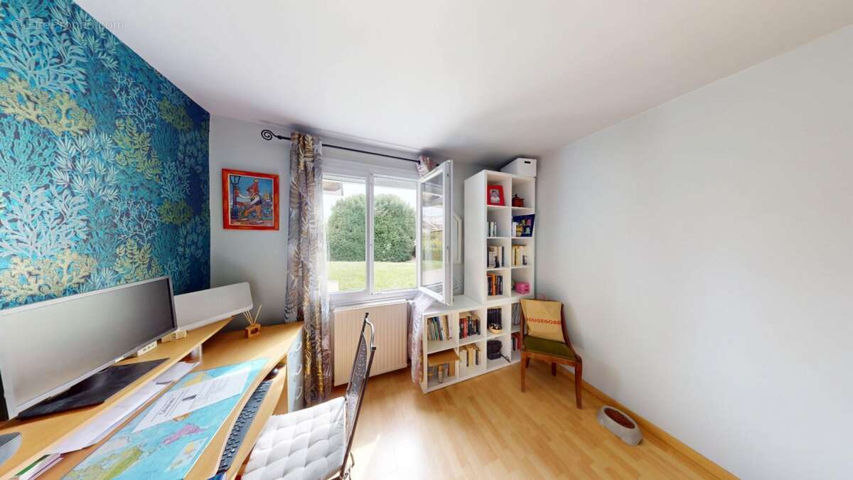 Appartement à SAINT-JEAN-DE-LA-RUELLE