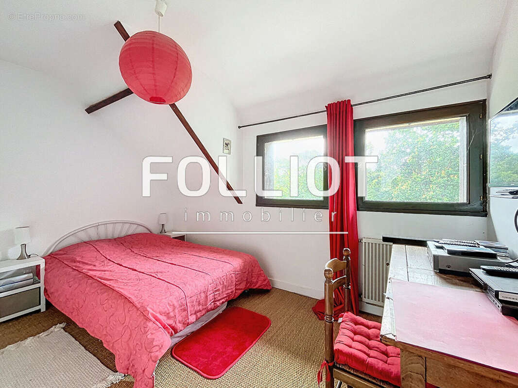 Maison à SAINT-PLANCHERS