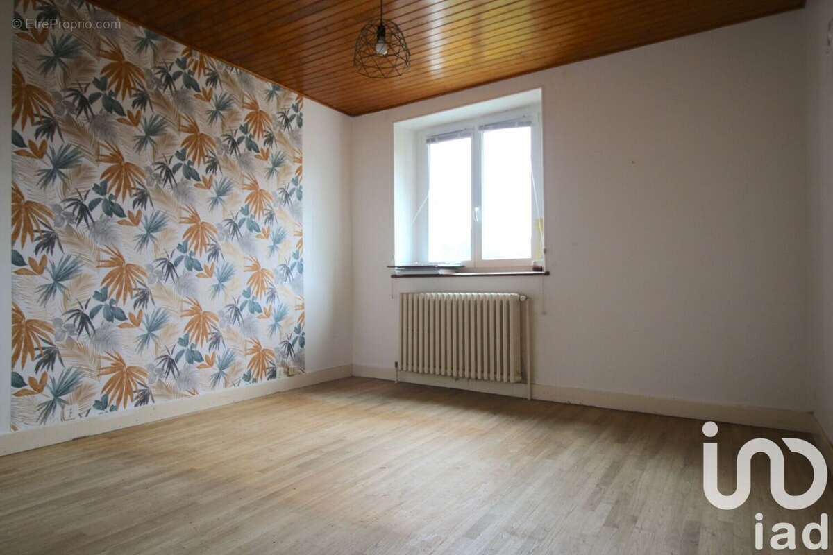 Photo 7 - Maison à SAINT-BONNET-LE-CHASTEL