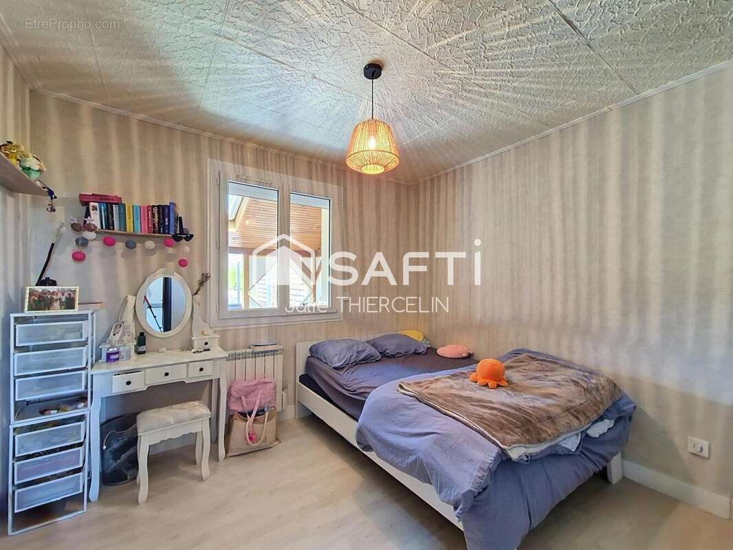 Maison 97 m² à Chambon-La-Foret  - photo 7