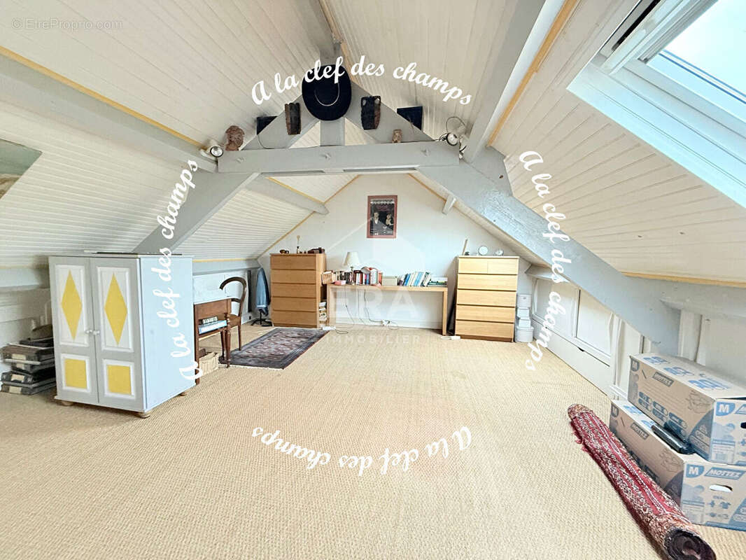 Maison à BURES-SUR-YVETTE