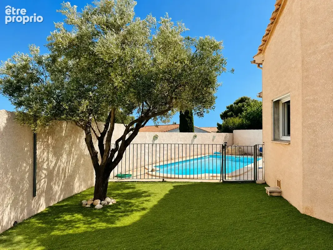 Une belle maison familiale avec piscine au cœur d’un quartier recherché. - photo 5