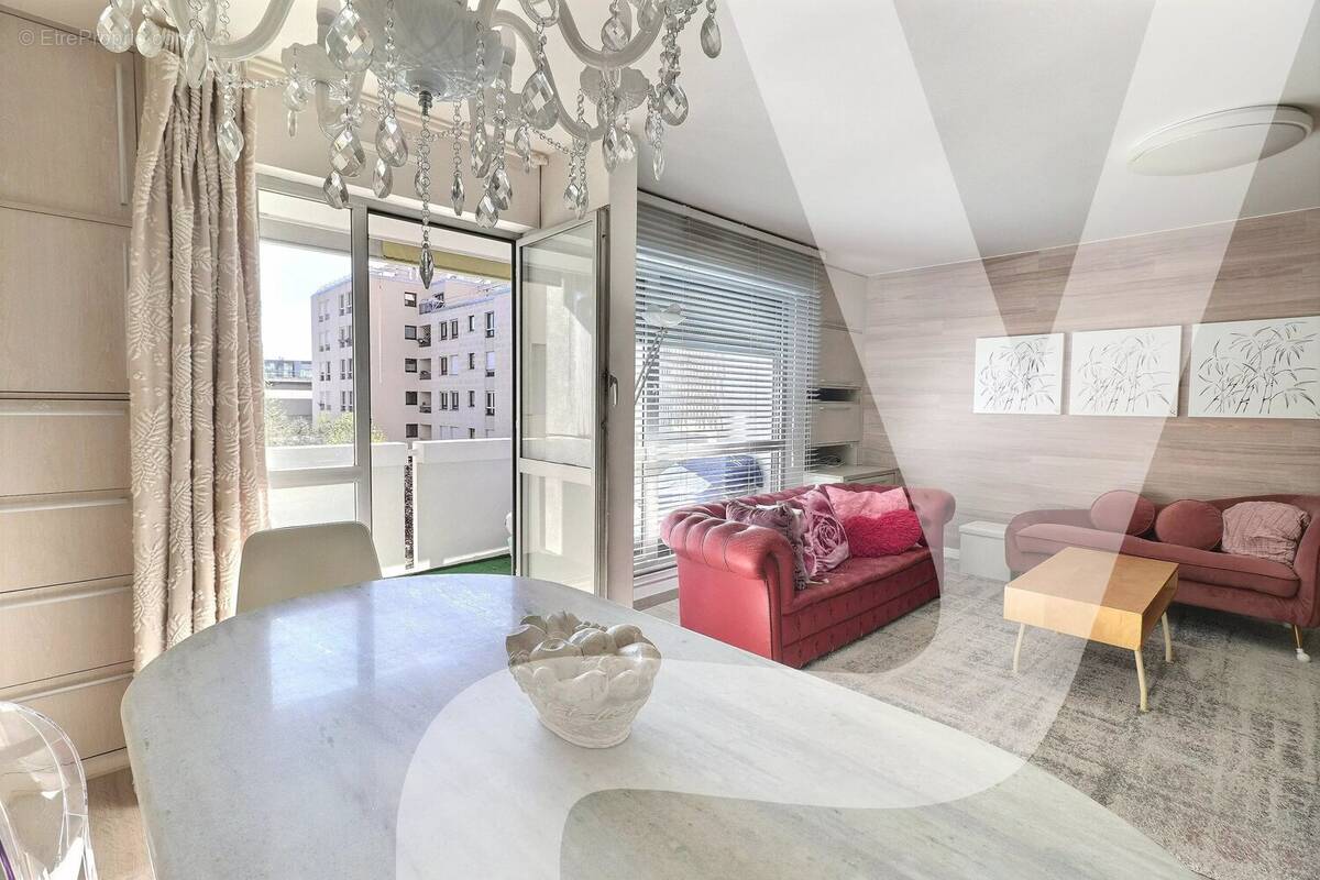 Appartement à PARIS-12E
