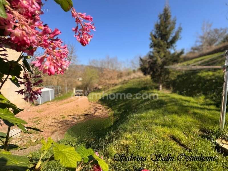 Maison à QUINCIE-EN-BEAUJOLAIS