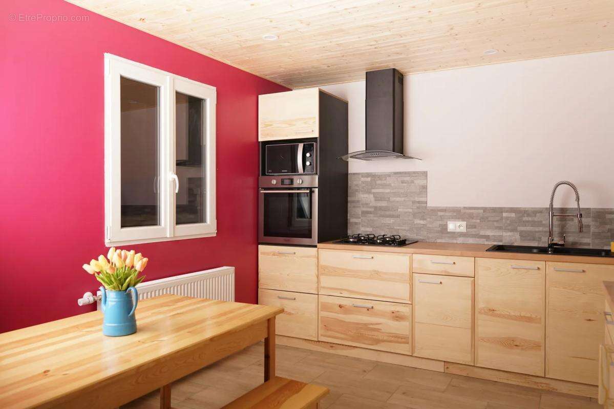 Maison à SAINT-AGREVE