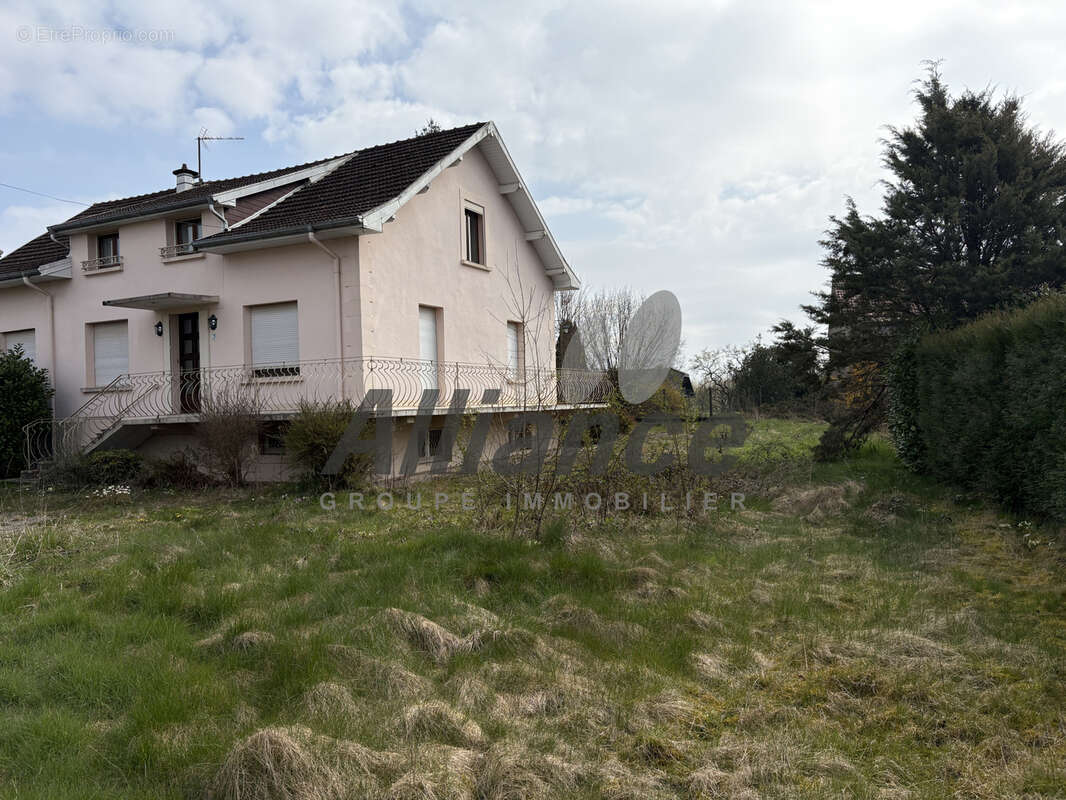 Maison à LUXEUIL-LES-BAINS