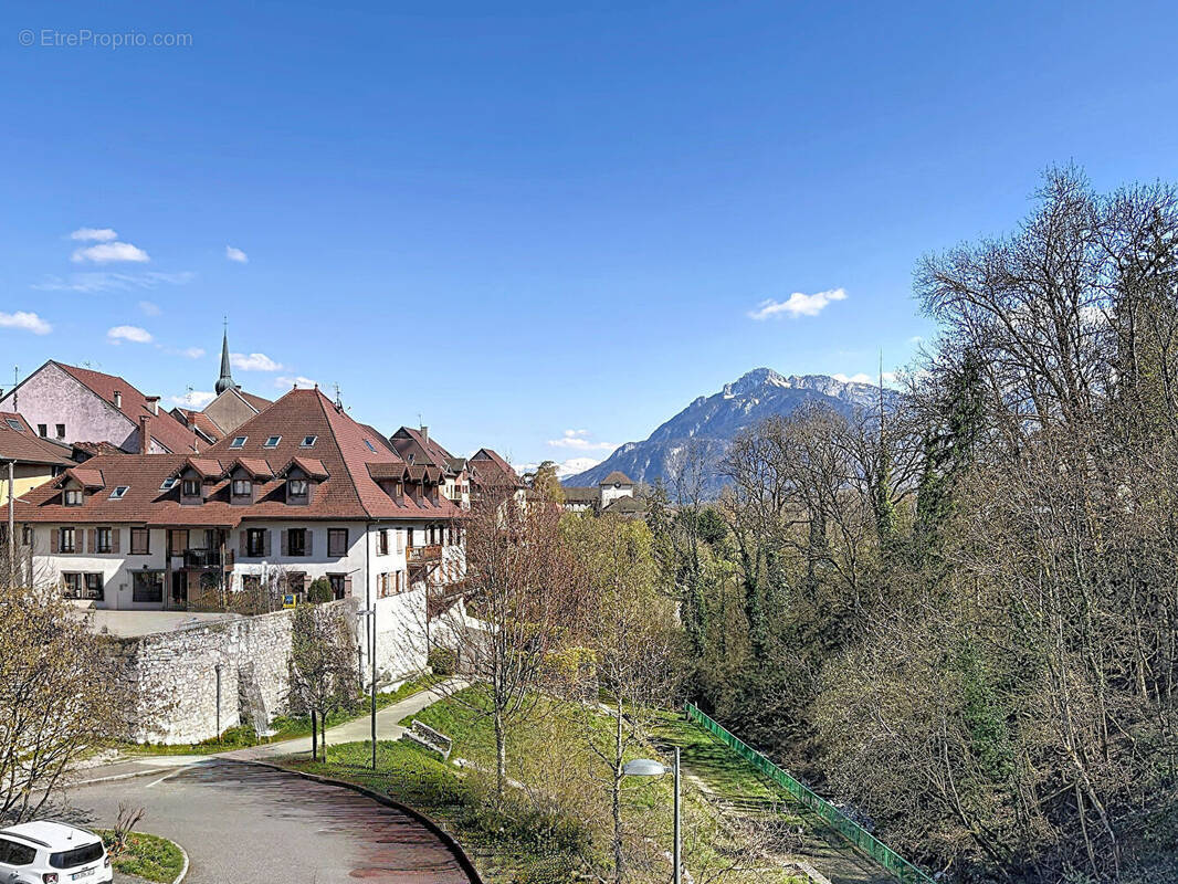 Appartement à LA ROCHE-SUR-FORON