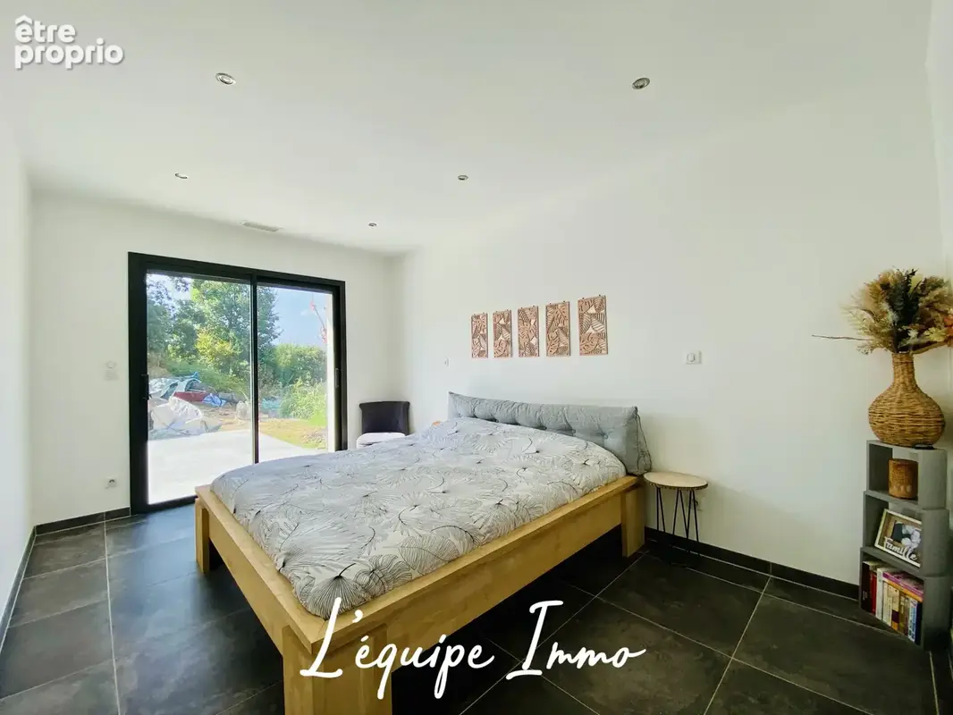 Maison T4 avec piscine et garage sur terrain de 1100m2 - photo 12
