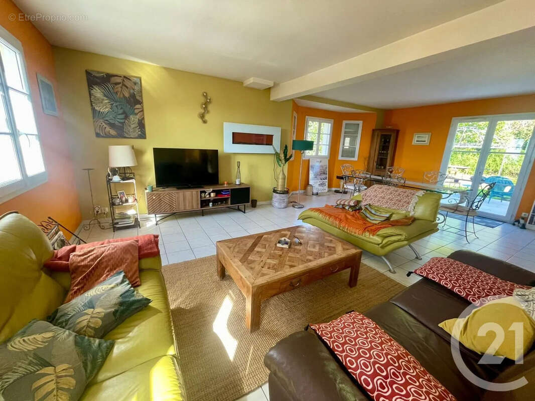 Maison à MONTGE-EN-GOELE