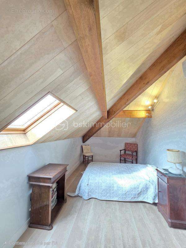 Maison à SAINTE-COLOMBE-EN-BRUILHOIS