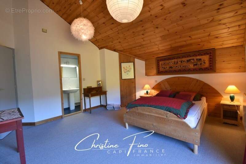 Maison à LA SALLE-LES-ALPES