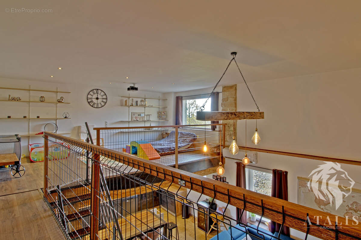 Maison à SAINT-LATTIER