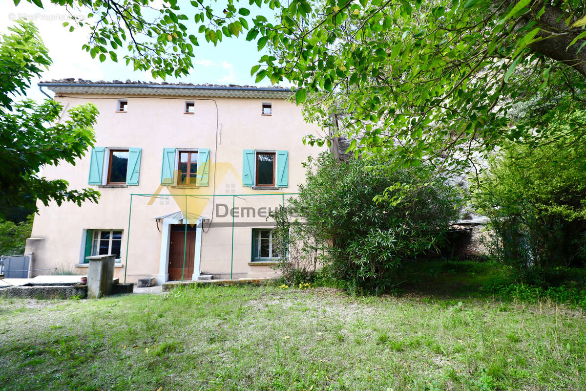Maison à MALAUCENE