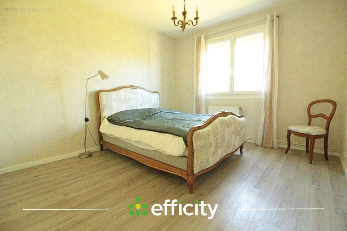 Appartement à HEROUVILLE-SAINT-CLAIR