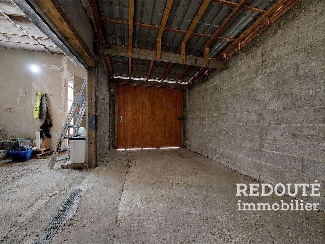 Maison T3 rénovée, garage, dépendance et futur rooftop ! - photo 11