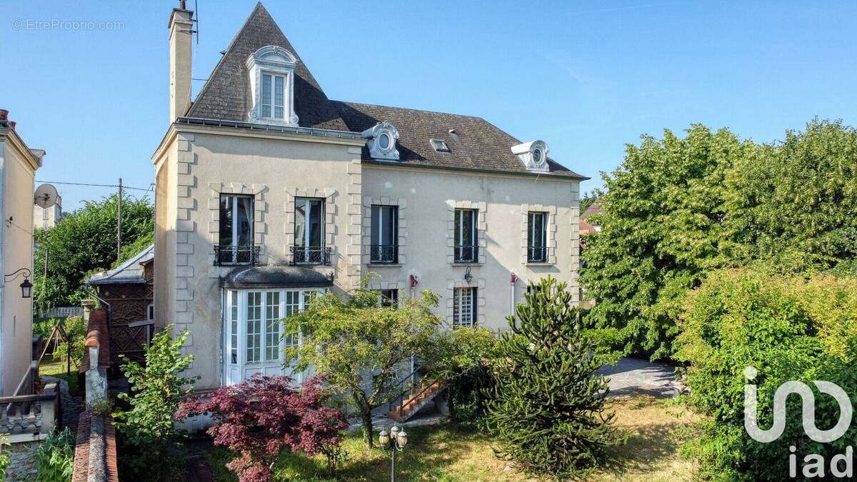 Photo 1 - Maison à VILLEMOMBLE