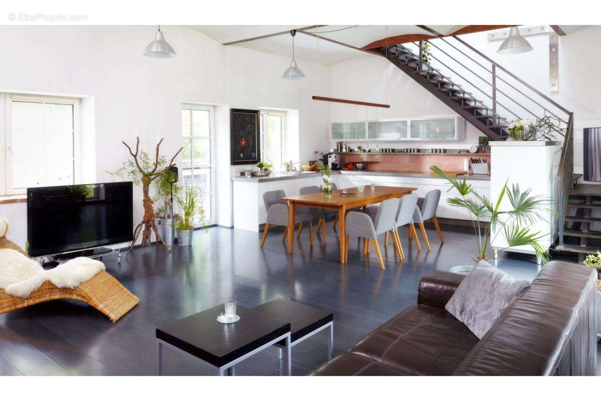 Appartement T5 de 128m² à CHAMBÉRY - photo 2