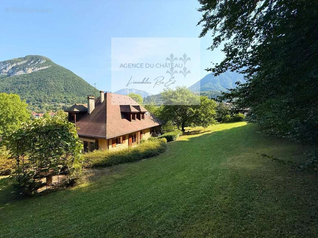 Proximité immédiate du lac d'Annecy et du Roc de Chère - photo 17