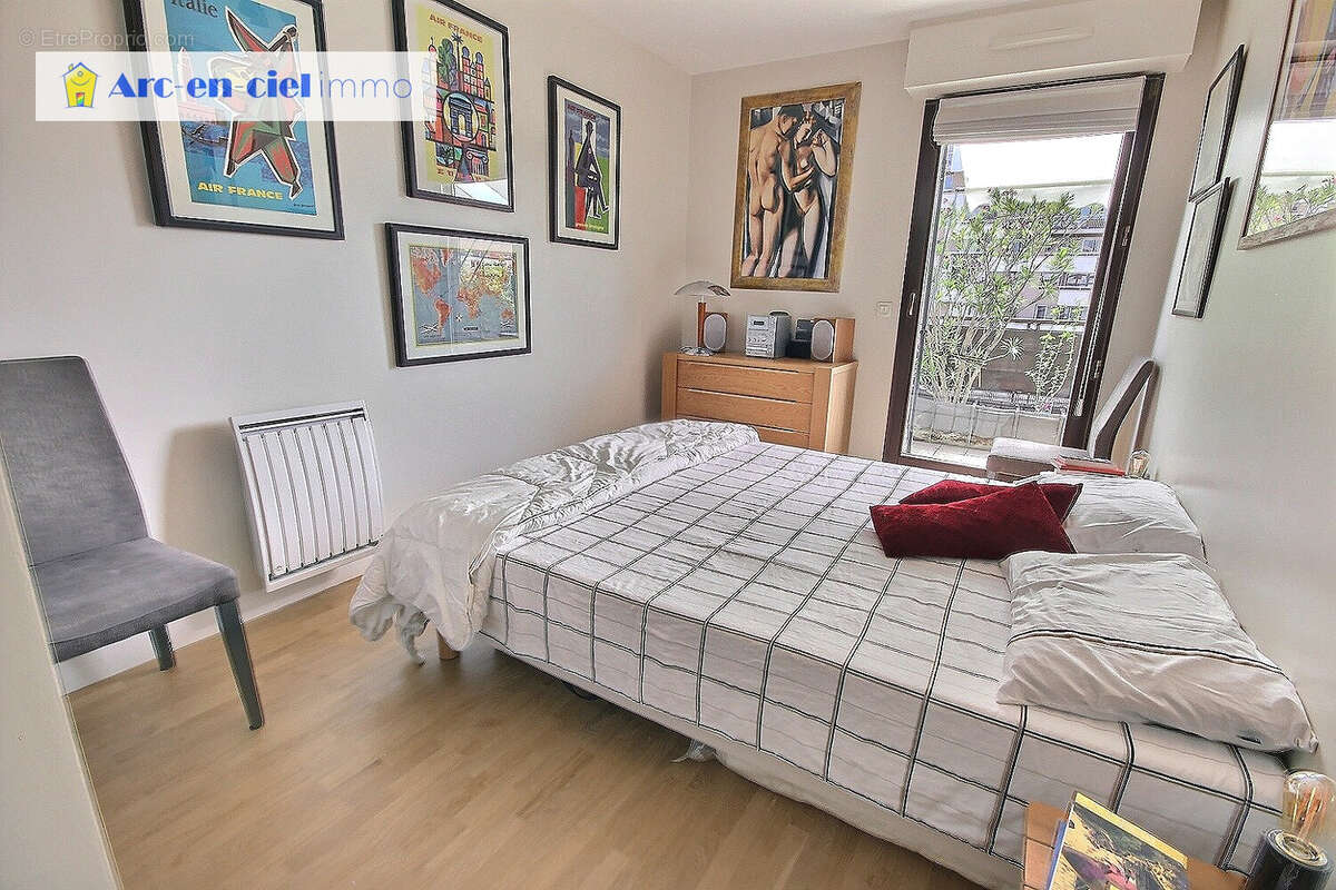Appartement à PARIS-19E