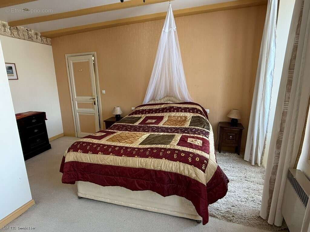 Maison à RUFFEC