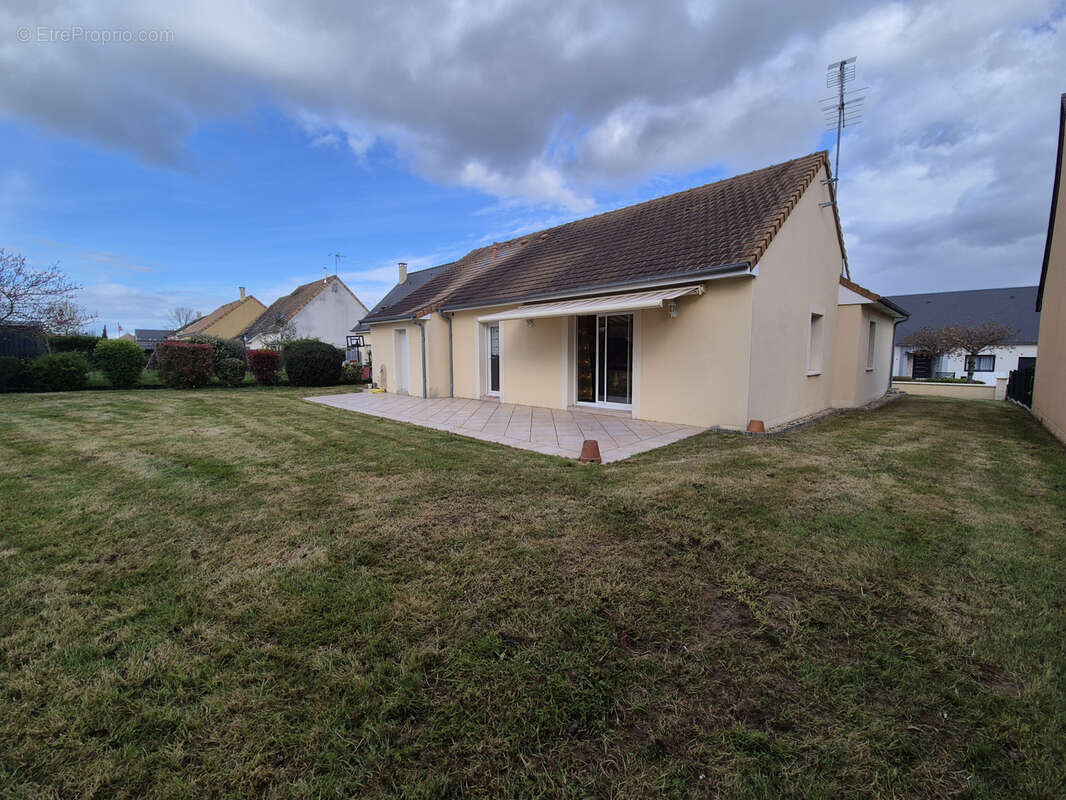 Maison à SABLE-SUR-SARTHE