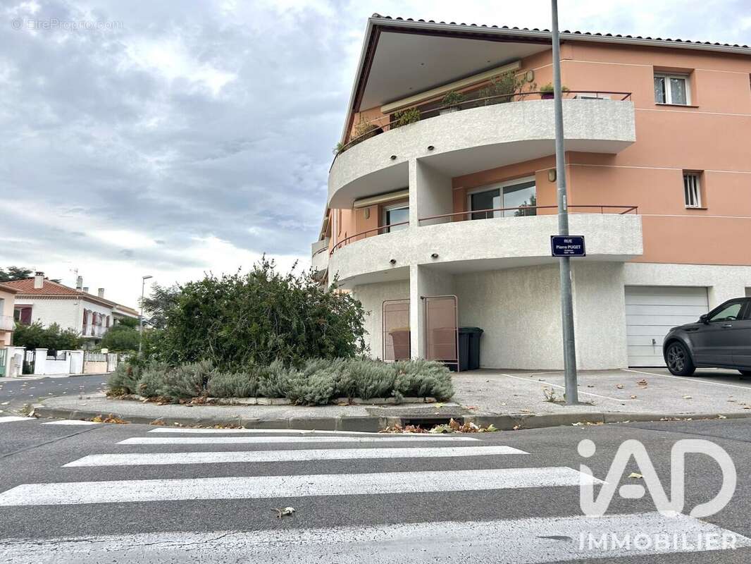 Parking 56 m² à Perpignan  - photo 4