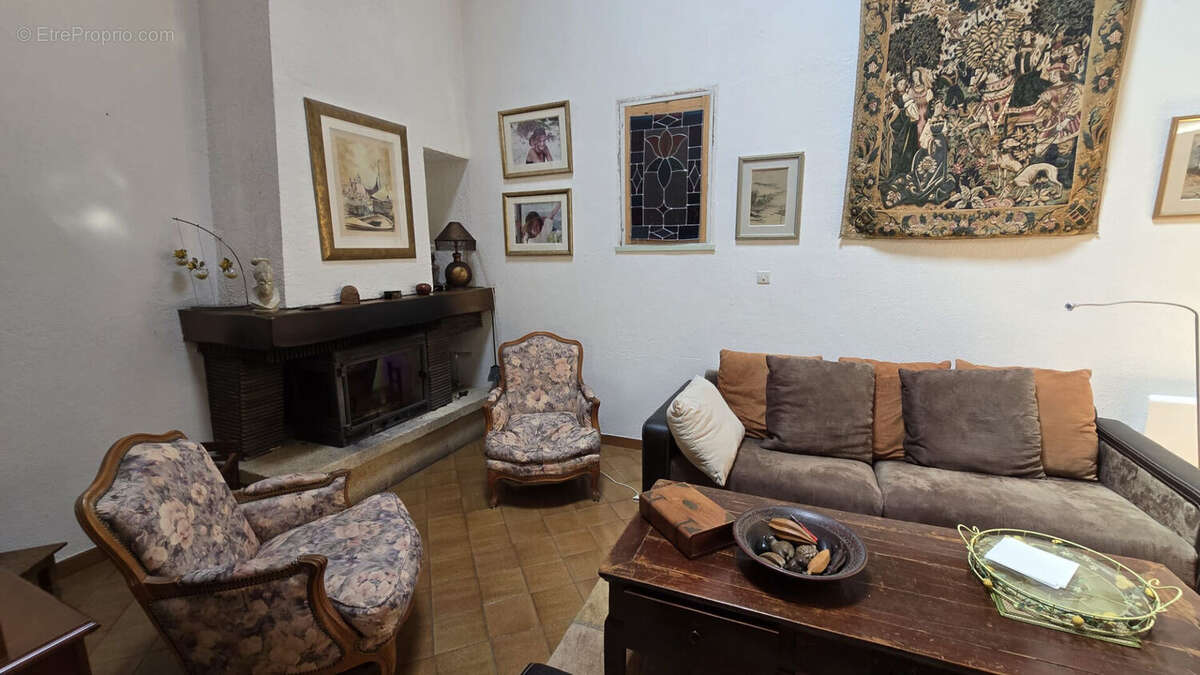 Villa spacieuse à vendre au Castellet - Exclusivité COUZINET IMMOBILIER - photo 13