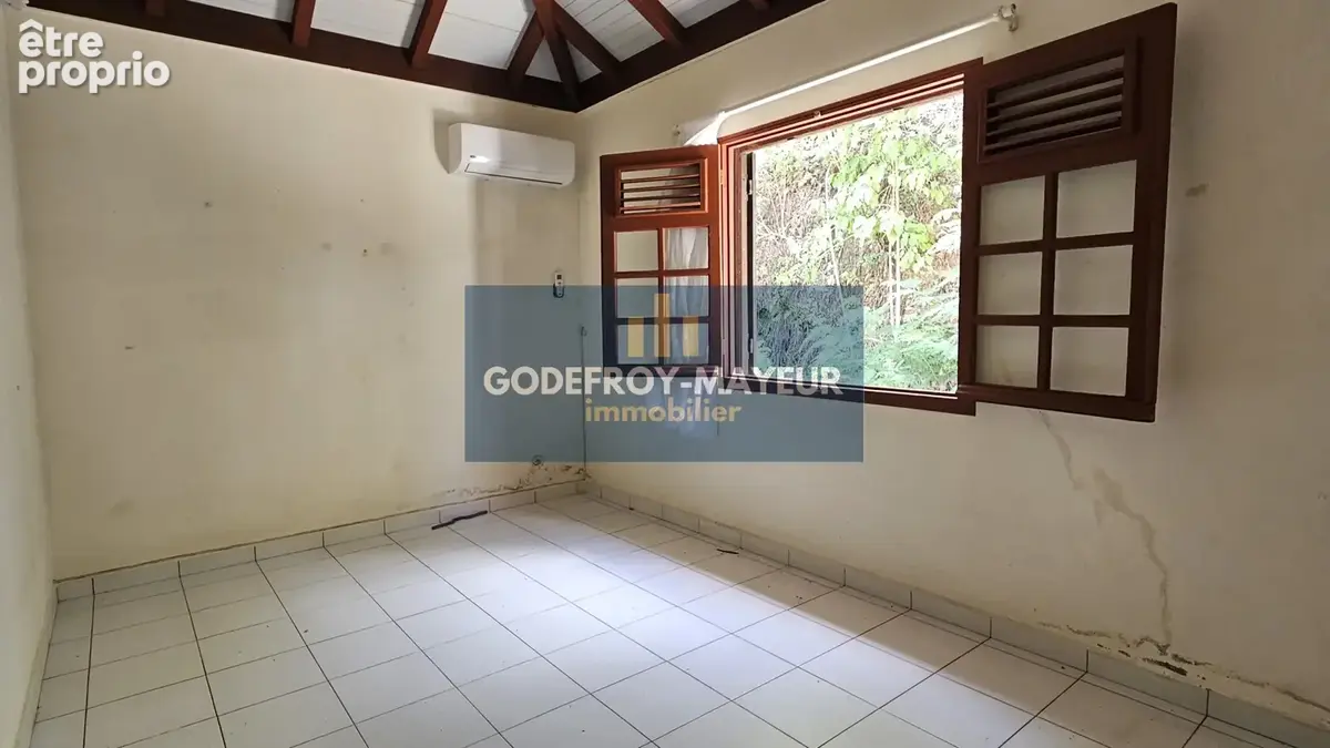 Maison de 4 chambres avec travaux - Vue mer - Le Gosier - photo 9