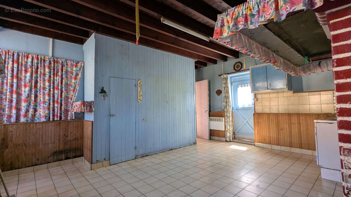 Jolie maison de campagne à rénover à AMFREVILLE - 68,5 m² - photo 4