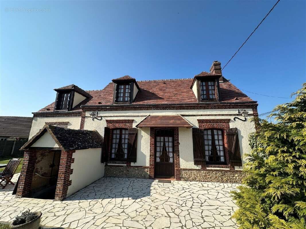 Maison à SAULNIERES