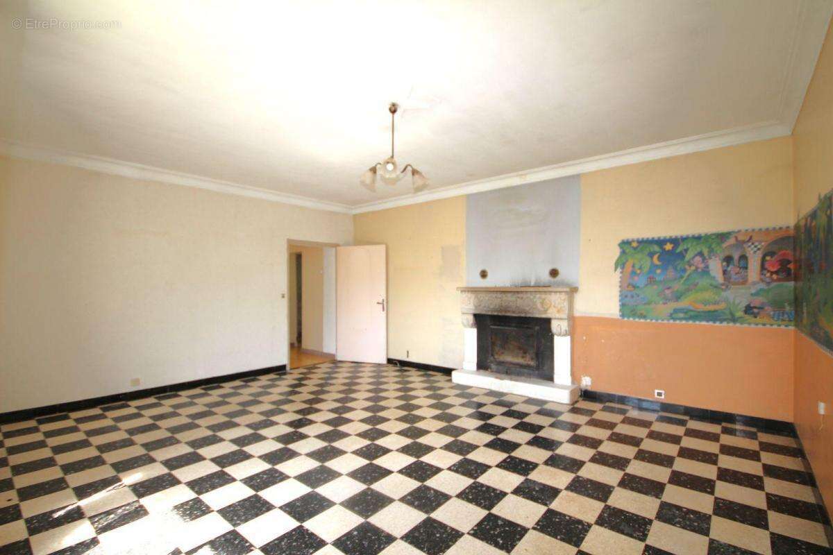 Maison à VILLEFRANCHE-DE-ROUERGUE