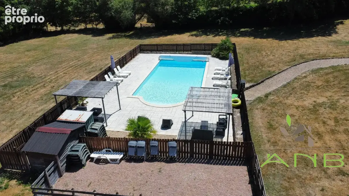 Maison 220 m² à Piegut-Pluviers  - photo 5