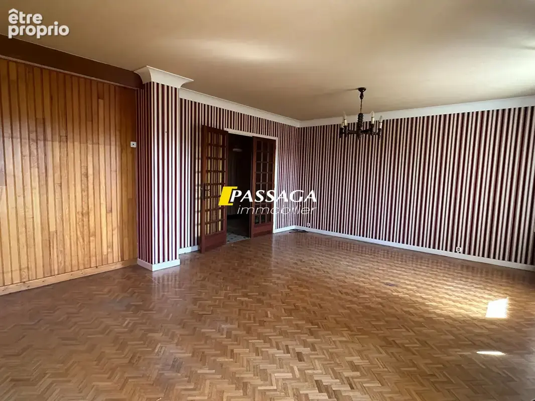 A VENDRE - Appartement de type 3/4 avec garage et cave - RODEZ - photo 3