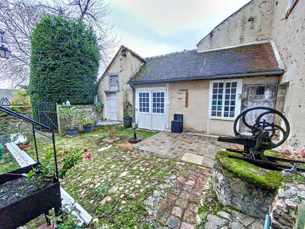 Maison à SAINT-BENOIT-DU-SAULT