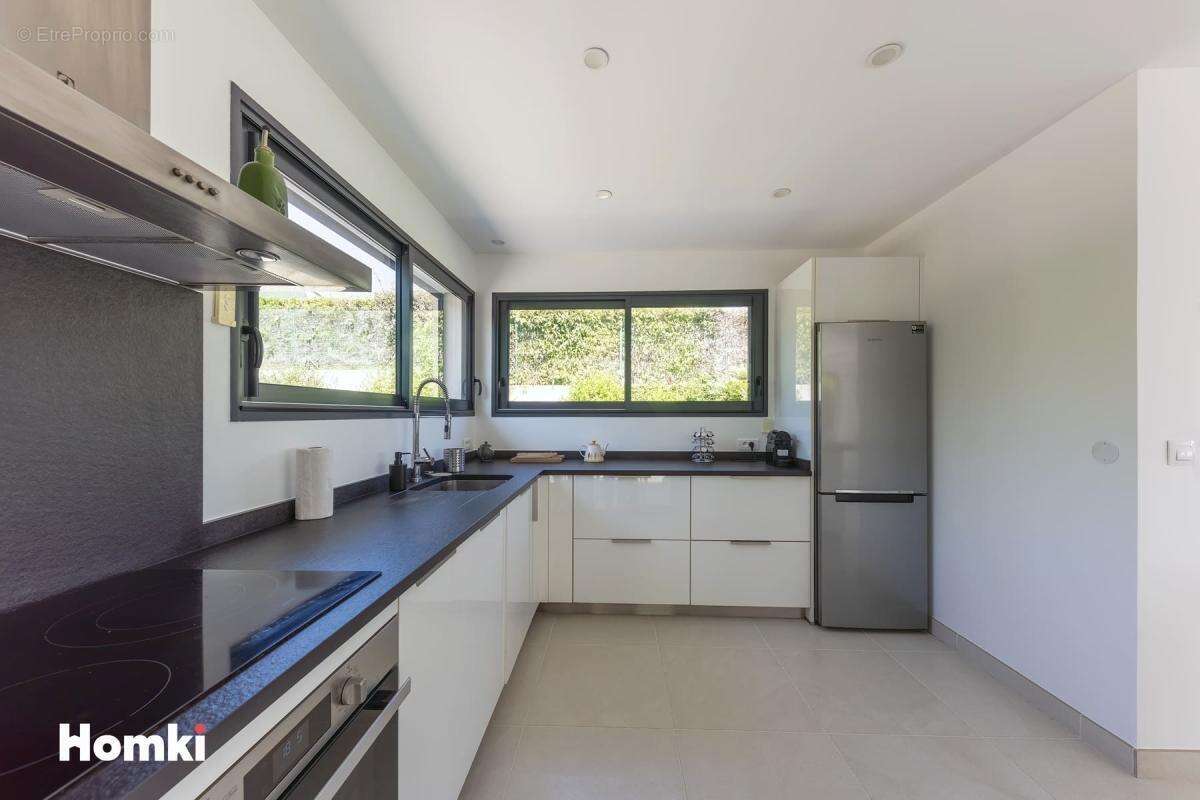 Maison/Villa T4 de 124 m² à Les Adrets-de-l'Estérel 83600 - photo 8