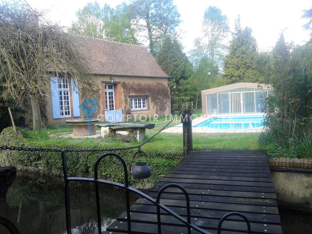 Dpt Eure (27) à vendre Moulin de charme du 17ème siècle sur parc de 3,5 ha en bordure de rivière - photo 4
