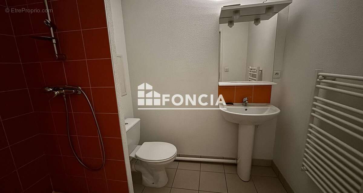Appartement à SAINT-GENIS-LAVAL