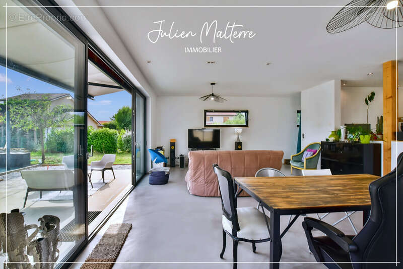 Maison à SAINT-JUST-SAINT-RAMBERT